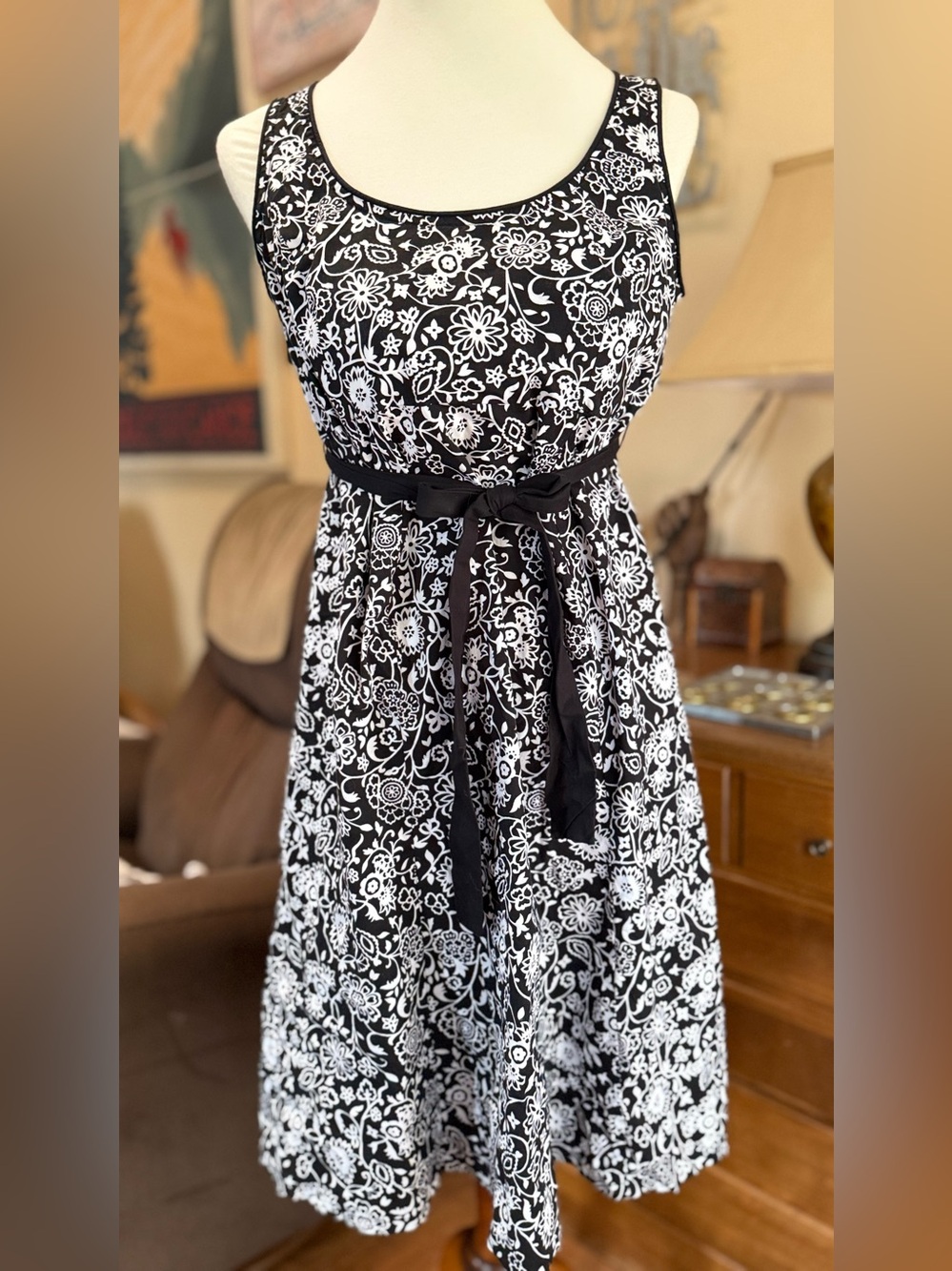 Motherhood Maternity Black & White Floral Sleeveless Midi Dress SZ Med